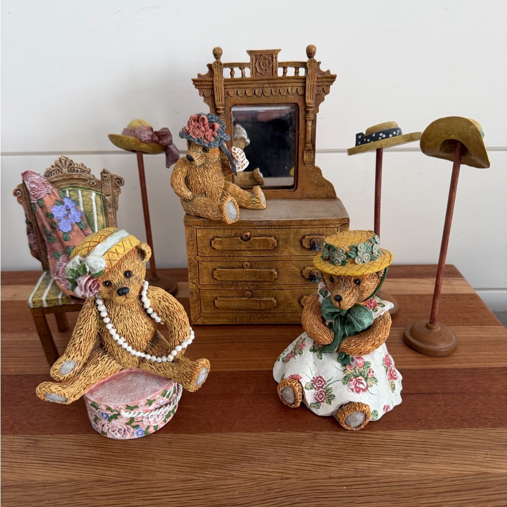Vintage Teddies & Toys 1996 8 piece collection